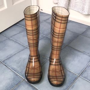 Authentic Burberry Rainboots